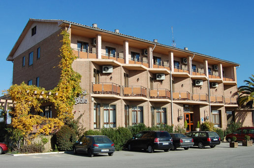 Fachada del Hostal Tafalla