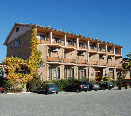 Fachada del Hostal Tafalla